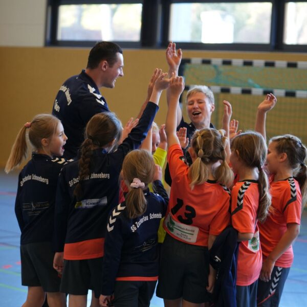 F-Jugend überzeugt mit starker Leistung und erhält Überraschungsgeschenk nach Mini-Liga-Spieltag