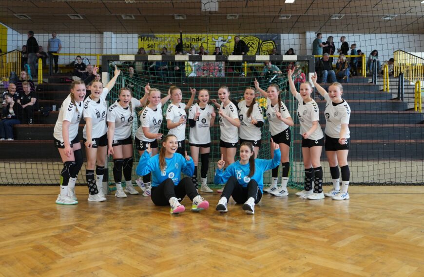 Geschlossene Mannschaftsleistung sichert Heimsieg gegen den HC Leipzig