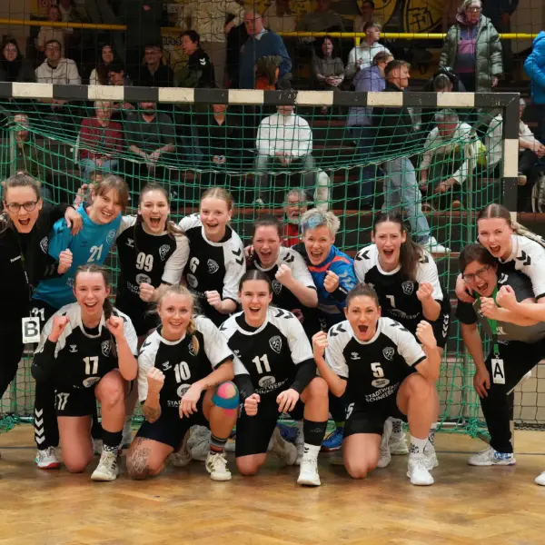 EMOTIONEN PUR – Frauen gegen HSG Langenhessen/&hellip;